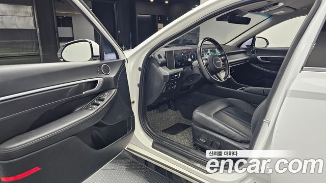 Hyundai Sonata The Edge (DN8) 1.6 Turbo Exclusive 2024 — фото 10