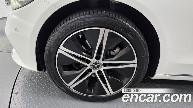 Mercedes-Benz C-Class (W205) C220 d 4MATIC Exclusive 2019 — фото 5