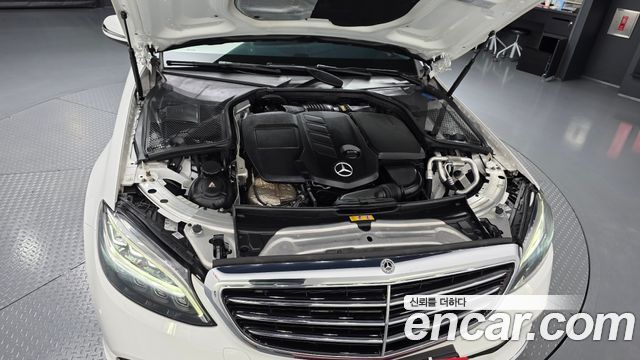 Mercedes-Benz C-Class (W205) C220 d 4MATIC Exclusive 2019 — фото 6