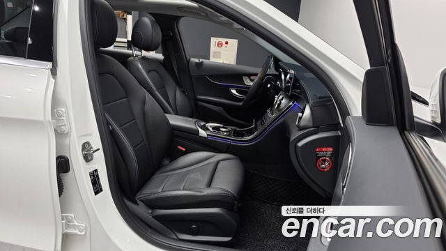 Mercedes-Benz C-Class (W205) C220 d 4MATIC Exclusive 2019 — фото 11