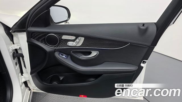 Mercedes-Benz C-Class (W205) C220 d 4MATIC Exclusive 2019 — фото 25