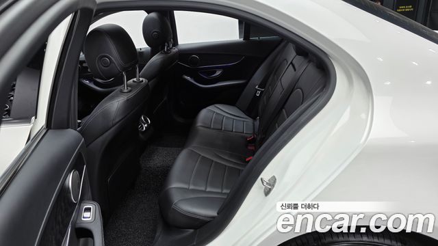 Mercedes-Benz C-Class (W205) C220 d 4MATIC Exclusive 2019 — фото 26