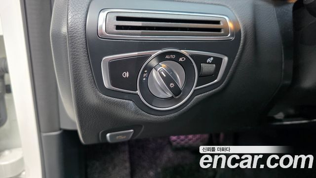Mercedes-Benz C-Class (W205) C220 d 4MATIC Exclusive 2019 — фото 29