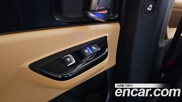 Kia Carnival (IV) Gasoline 7-Seater Noblesse 2023 — фото 28