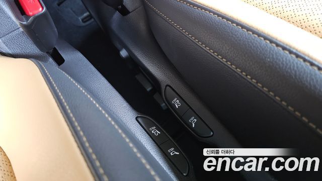 Kia Carnival (IV) Gasoline 7-Seater Noblesse 2023 — фото 31
