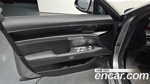 Genesis G90 (RS4) Gasoline 3.5 Turbo e-S/C AWD 2025 — фото 30