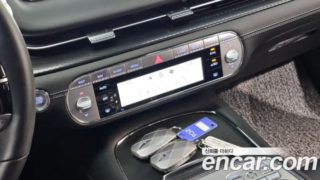 Genesis G90 (RS4) Gasoline 3.5 Turbo e-S/C AWD 2025 — фото 36