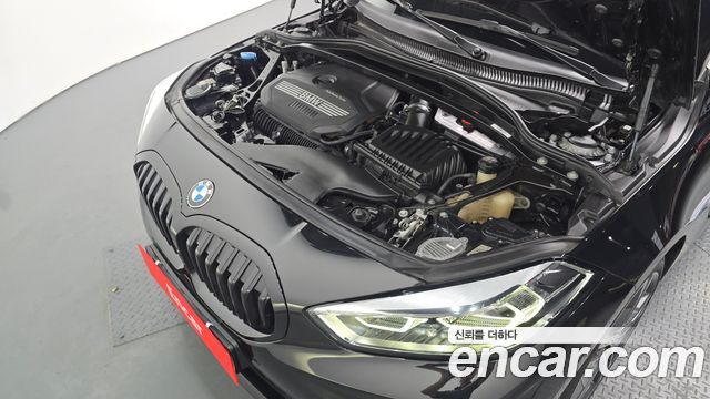 BMW 1 Series (F40) 120i M Sports 2023 — фото 6
