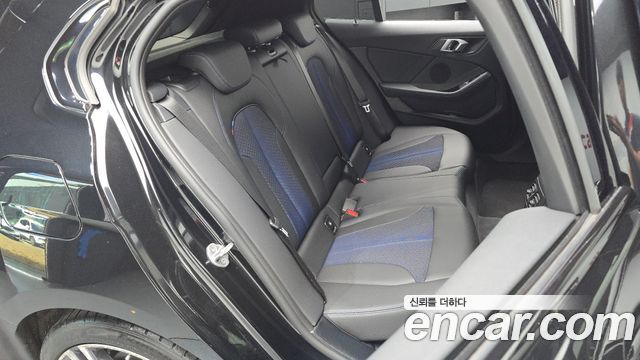 BMW 1 Series (F40) 120i M Sports 2023 — фото 15