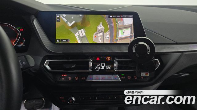 BMW 1 Series (F40) 120i M Sports 2023 — фото 20