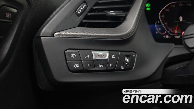 BMW 1 Series (F40) 120i M Sports 2023 — фото 22
