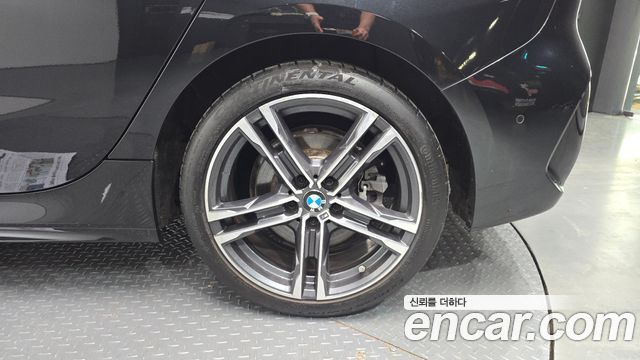 BMW 1 Series (F40) 120i M Sports 2023 — фото 27