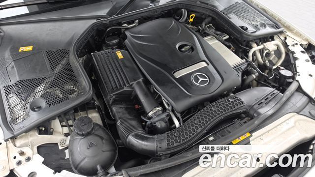 Mercedes-Benz C-Class (W205) C200 Coupe 2016 — фото 6