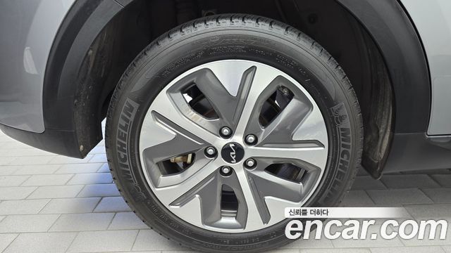 Kia Niro EV Prestige 2022 — фото 5