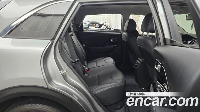 Kia Niro EV Prestige 2022 — фото 11
