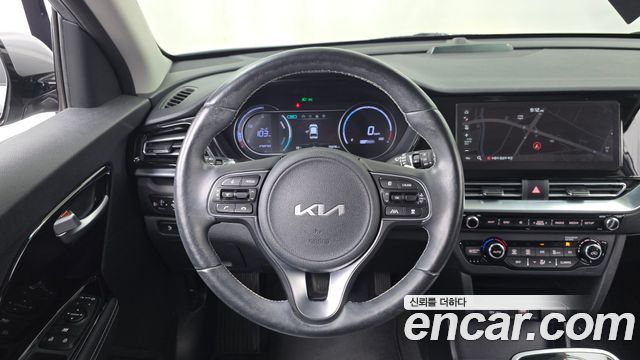 Kia Niro EV Prestige 2022 — фото 13