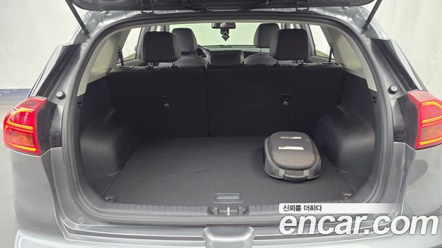 Kia Niro EV Prestige 2022 — фото 17