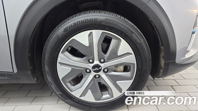 Kia Niro EV Prestige 2022 — фото 21