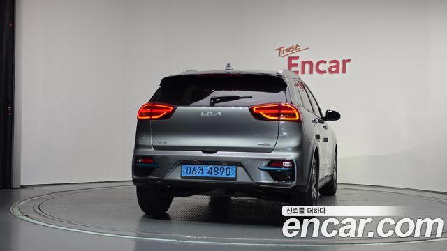 Kia Niro EV Prestige 2022 — фото 4