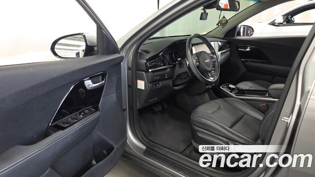 Kia Niro EV Prestige 2022 — фото 10