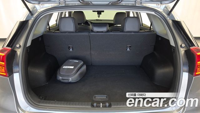 Kia Niro EV Prestige 2022 — фото 20