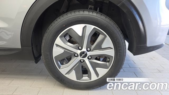 Kia Niro EV Prestige 2022 — фото 21