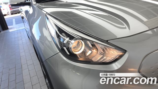 Kia Niro EV Prestige 2022 — фото 22