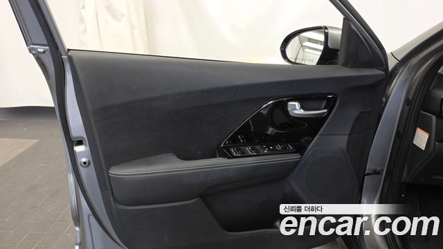 Kia Niro EV Prestige 2022 — фото 24