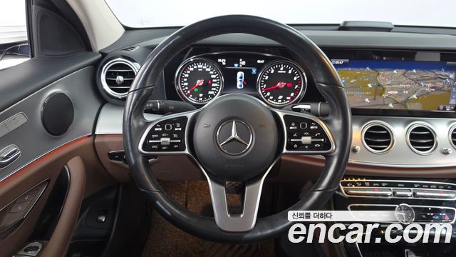 Mercedes-Benz E-Class (W213) E300 Avantgarde 2019 — фото 12