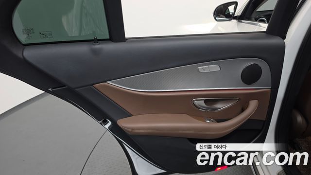 Mercedes-Benz E-Class (W213) E300 Avantgarde 2019 — фото 25