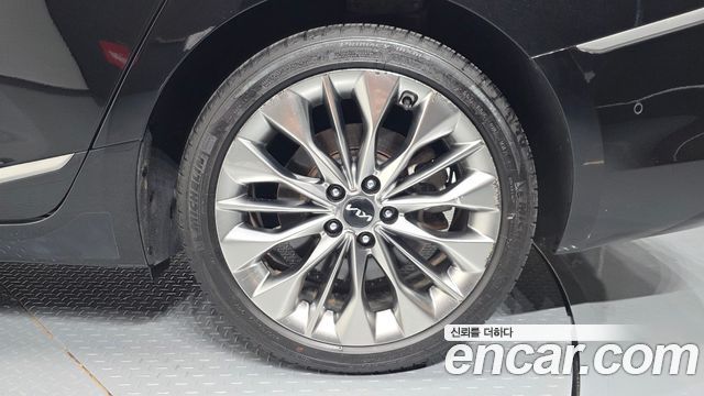 Kia K8 3.5 Gasoline 4WD Platinum 2022 — фото 21