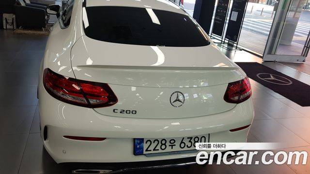 Mercedes-Benz C-Class (W205) C200 Coupe 2023 — фото 4