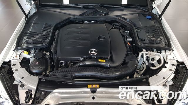 Mercedes-Benz C-Class (W205) C200 Coupe 2023 — фото 6