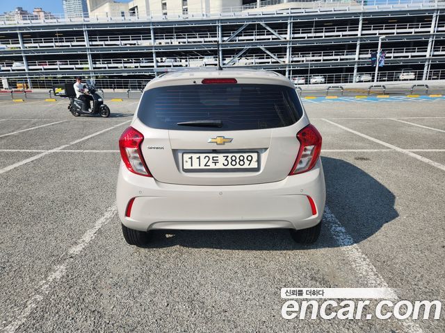 Chevrolet Spark LT 2021 — фото 6