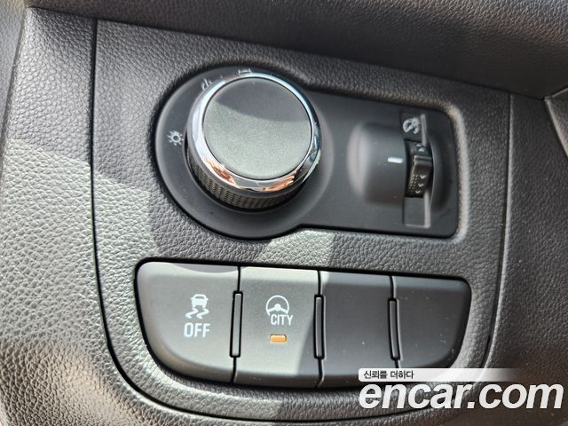 Chevrolet Spark LT 2021 — фото 24