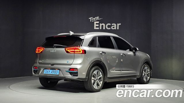 Kia Niro EV Prestige 2022 — фото 2