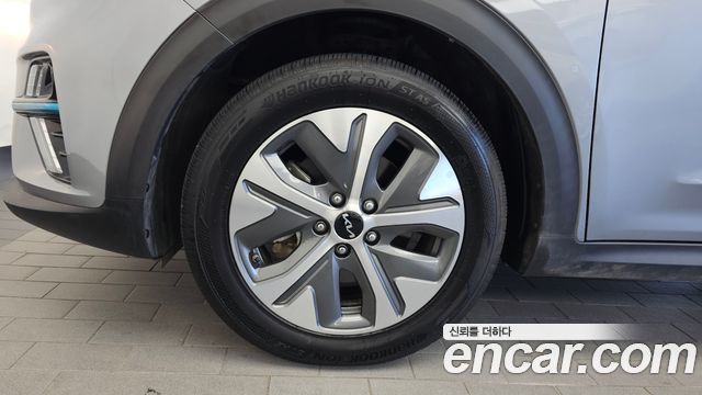 Kia Niro EV Prestige 2022 — фото 5