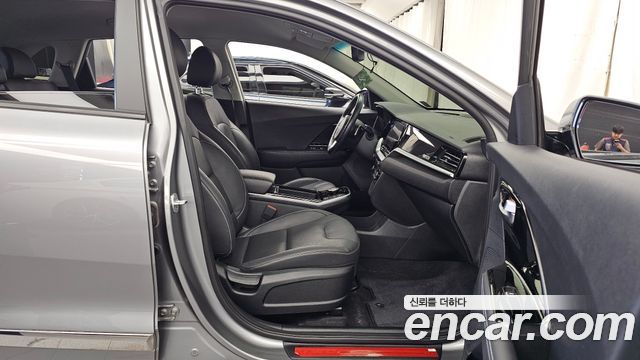 Kia Niro EV Prestige 2022 — фото 11