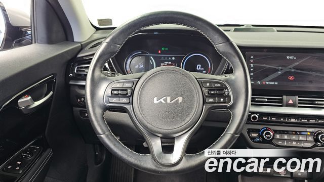 Kia Niro EV Prestige 2022 — фото 13