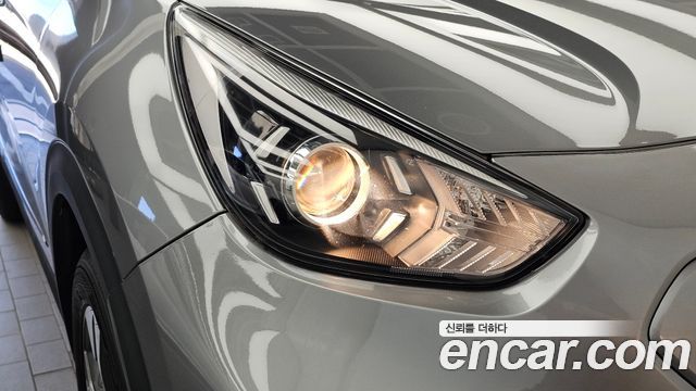 Kia Niro EV Prestige 2022 — фото 22