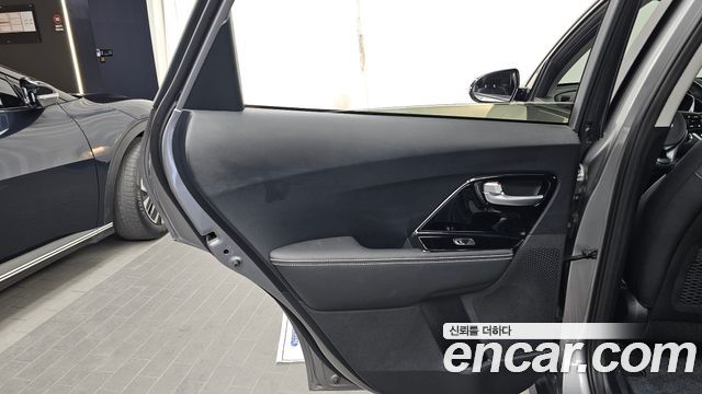 Kia Niro EV Prestige 2022 — фото 25
