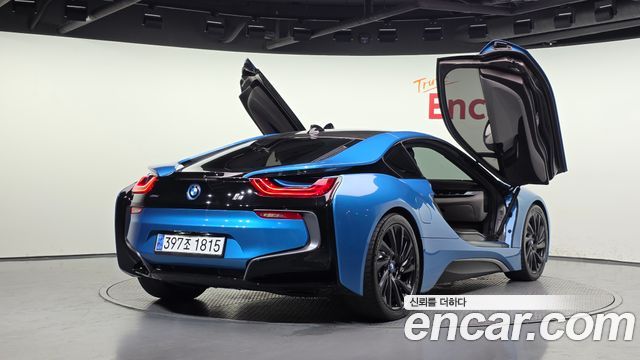 BMW i8 Coupe 2016 — фото 2
