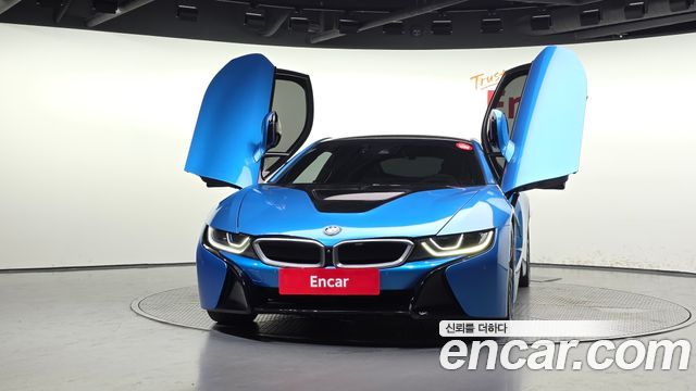 BMW i8 Coupe 2016 — фото 3