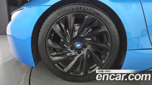 BMW i8 Coupe 2016 — фото 5