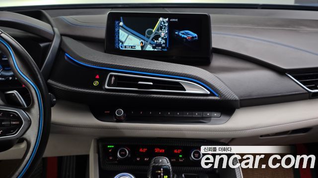 BMW i8 Coupe 2016 — фото 14
