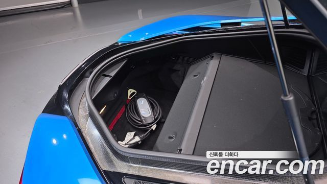BMW i8 Coupe 2016 — фото 20