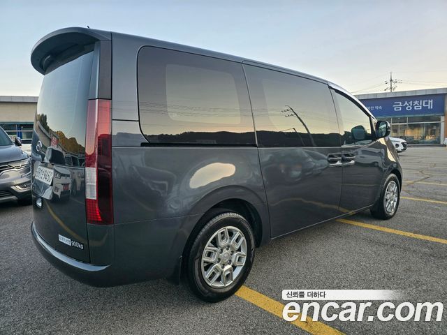 Hyundai Staria L3.5 Cargo 3-Seater Modern 2023 — фото 6