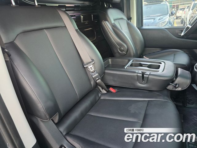 Hyundai Staria L3.5 Cargo 3-Seater Modern 2023 — фото 9