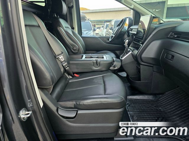 Hyundai Staria L3.5 Cargo 3-Seater Modern 2023 — фото 10