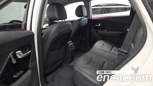 Kia Niro EV Prestige 2022 — фото 26